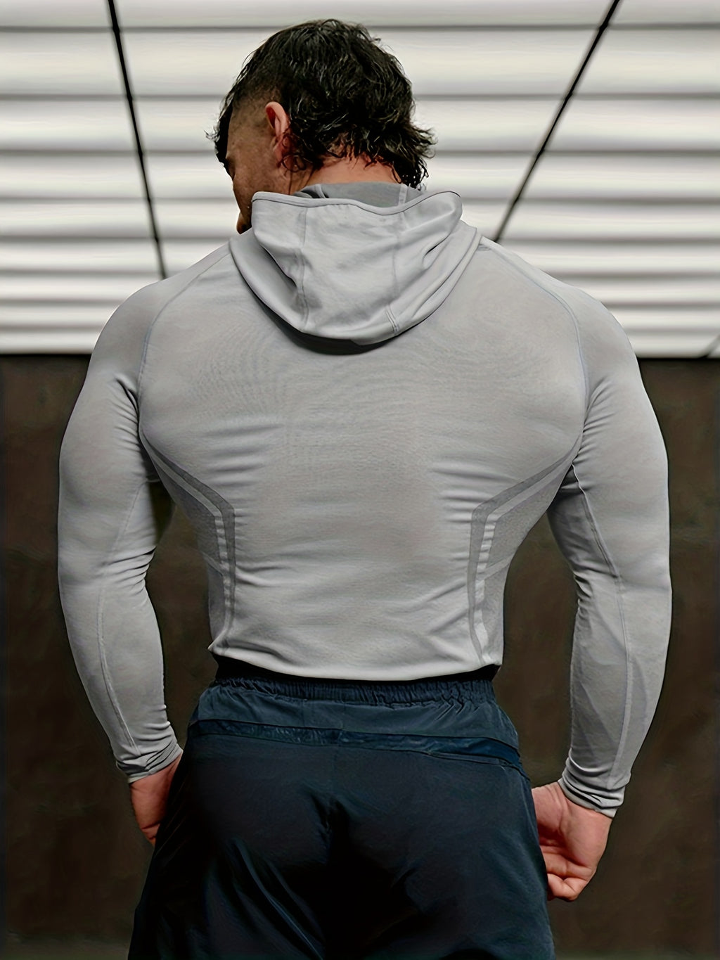 Men’s Hooded Long-Sleeve Performance Top