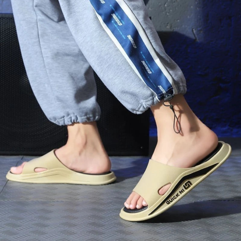 AquaStep™ Soft-Sole Men’s Slippers – Non-Slip Outdoor & Home