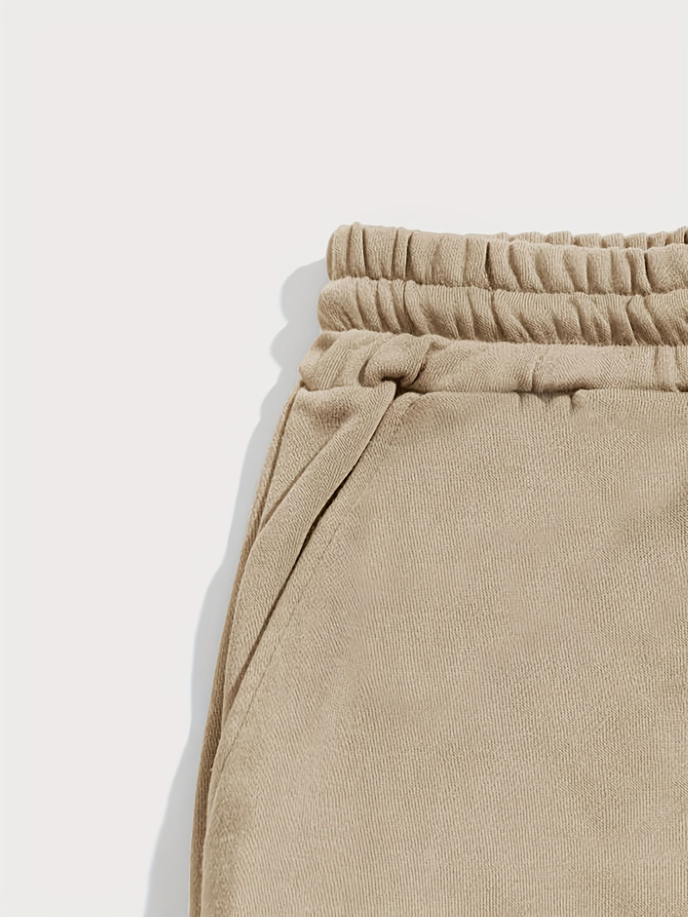 AlphaLite™ Men’s Beige Joggers